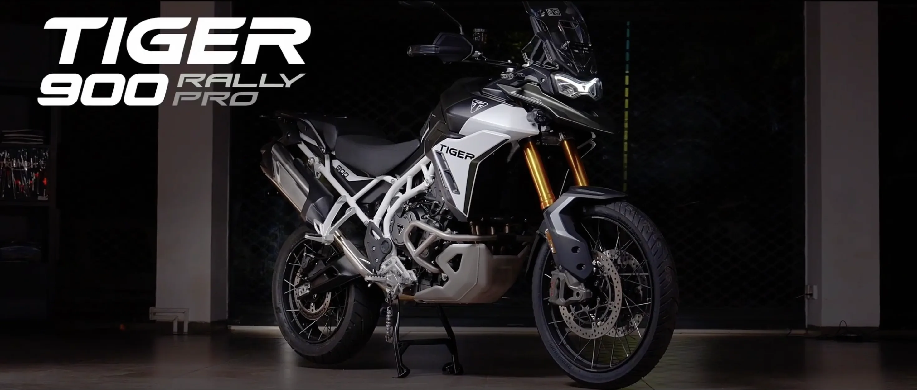 Triumph Tiger 900